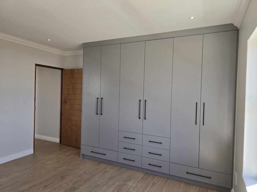 3 Bedroom Property for Sale in St Helena Views Western Cape